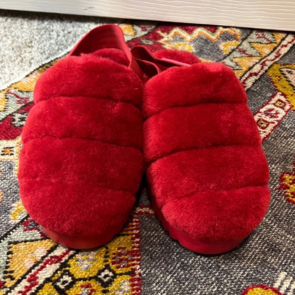 Ugg Fluffy - image 3